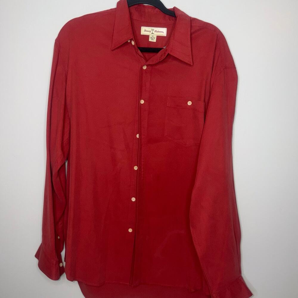 Tommy Bahama 100% Silk Mens Size XL Red Long Sleeve Button Up Pocket Shirt